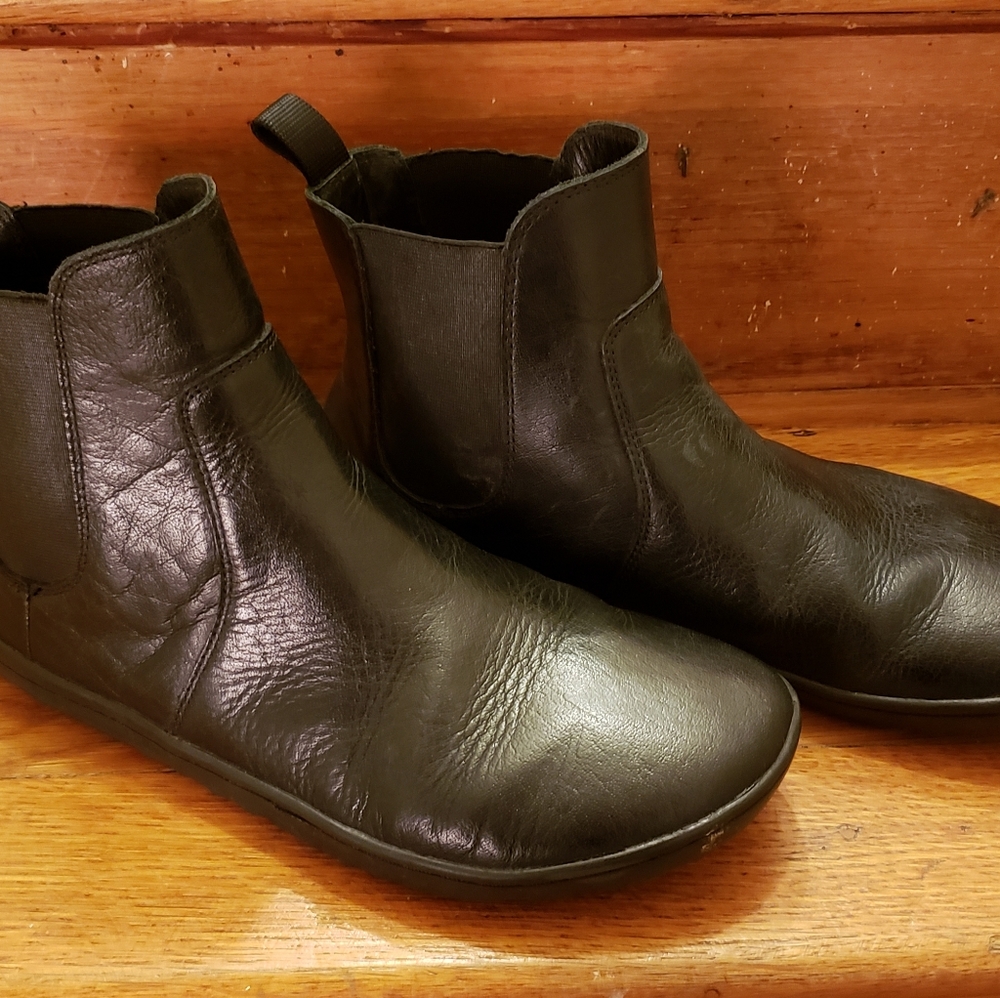 Vivobarefoot Fulham sz. 42M Black Buffalo Leather